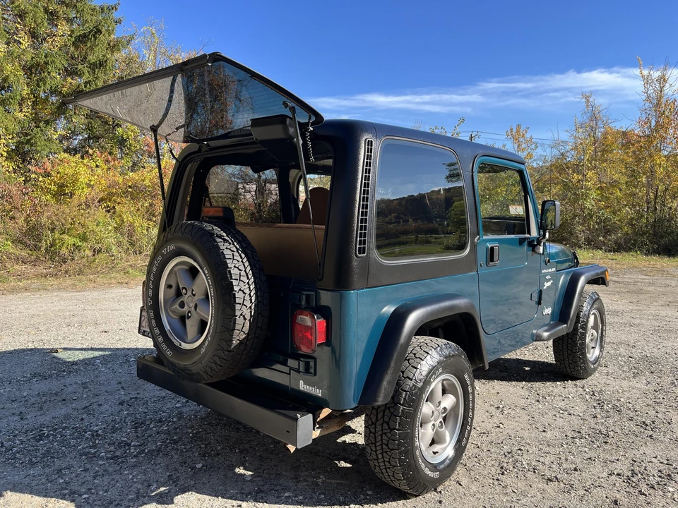 1998 Jeep TJ Wrangler - Image 10 of 31
