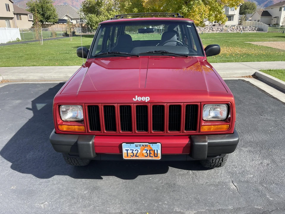 1999 Jeep XJ Cherokee - Image 10 of 31