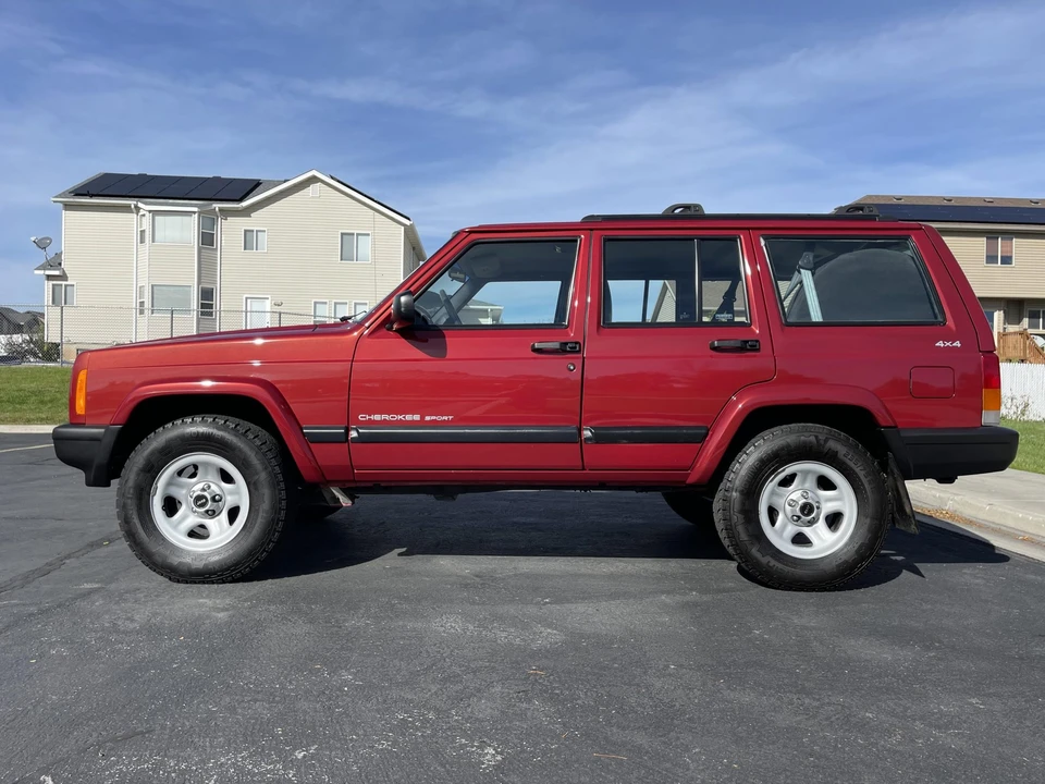 1999 Jeep XJ Cherokee - Image 4 of 31