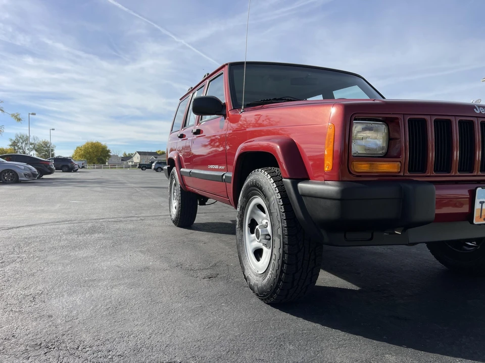 1999 Jeep XJ Cherokee - Image 13 of 31