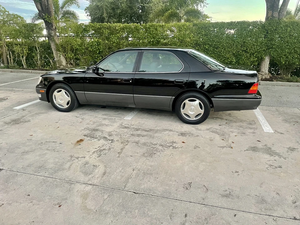 1999 Lexus LS 2nd Gen - Image 8 of 31