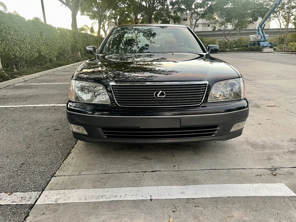 1999 Lexus LS 2nd Gen - Image 22 of 31