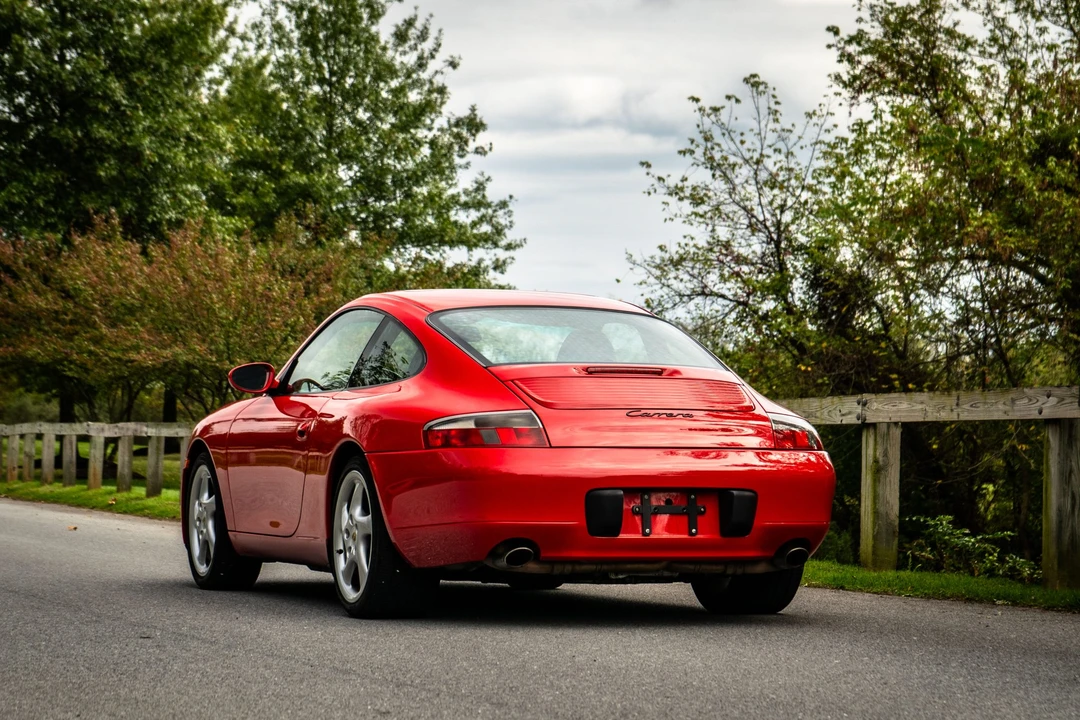 1999 Porsche 996 Carrera - Image 26 of 31