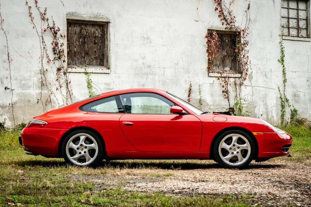 1999 Porsche 996 Carrera - Image 13 of 31