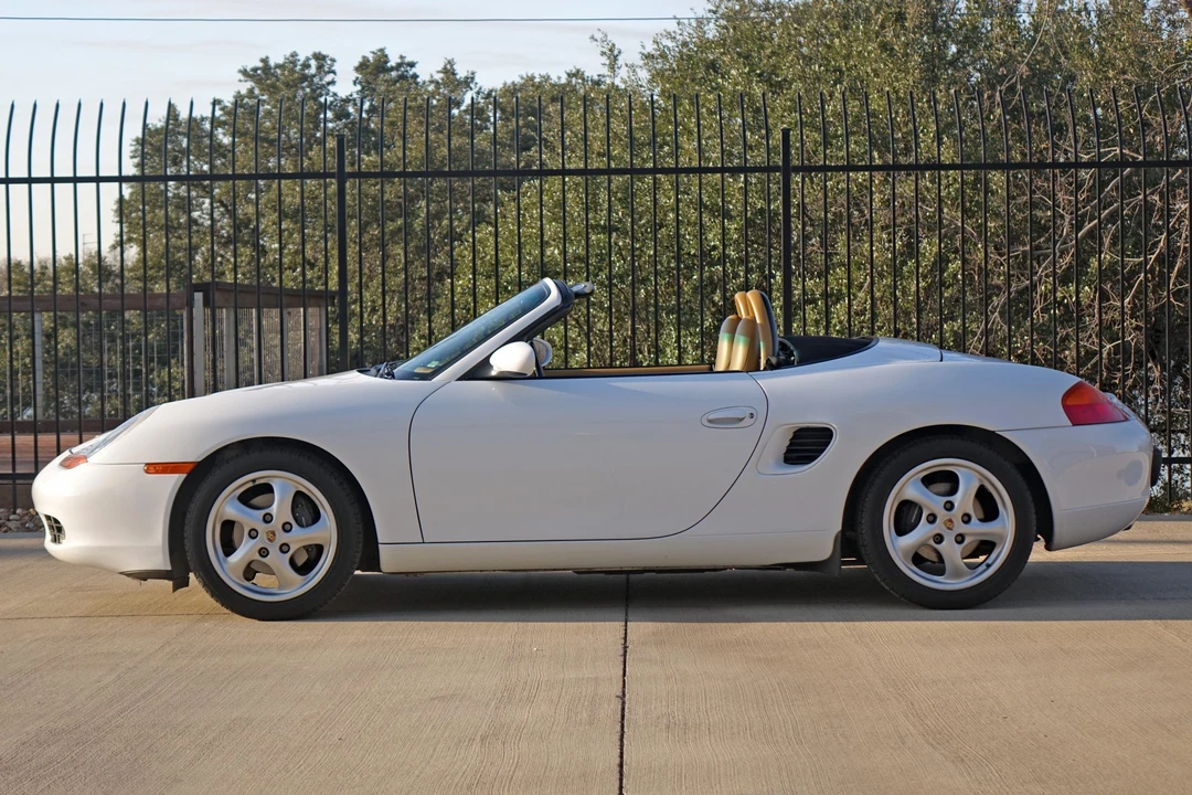 1999 Porsche 986 Boxster - Image 13 of 31