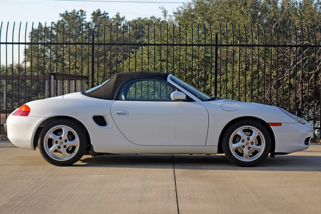 1999 Porsche 986 Boxster - Image 17 of 31