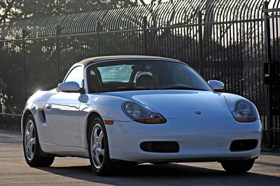 1999 Porsche 986 Boxster - Image 16 of 31