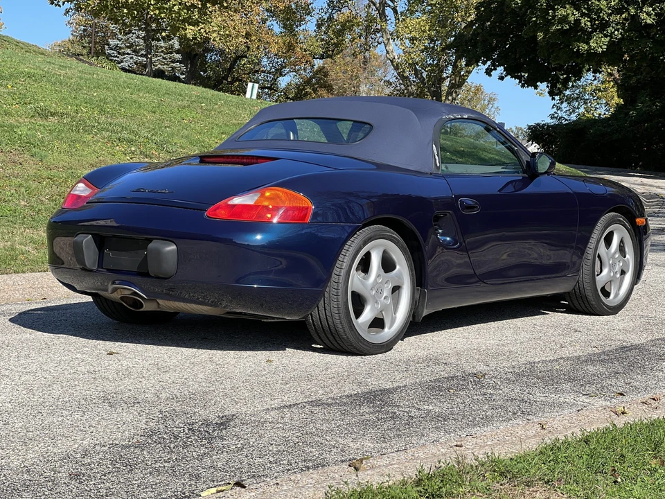 1999 Porsche 986 Boxster - Image 28 of 31