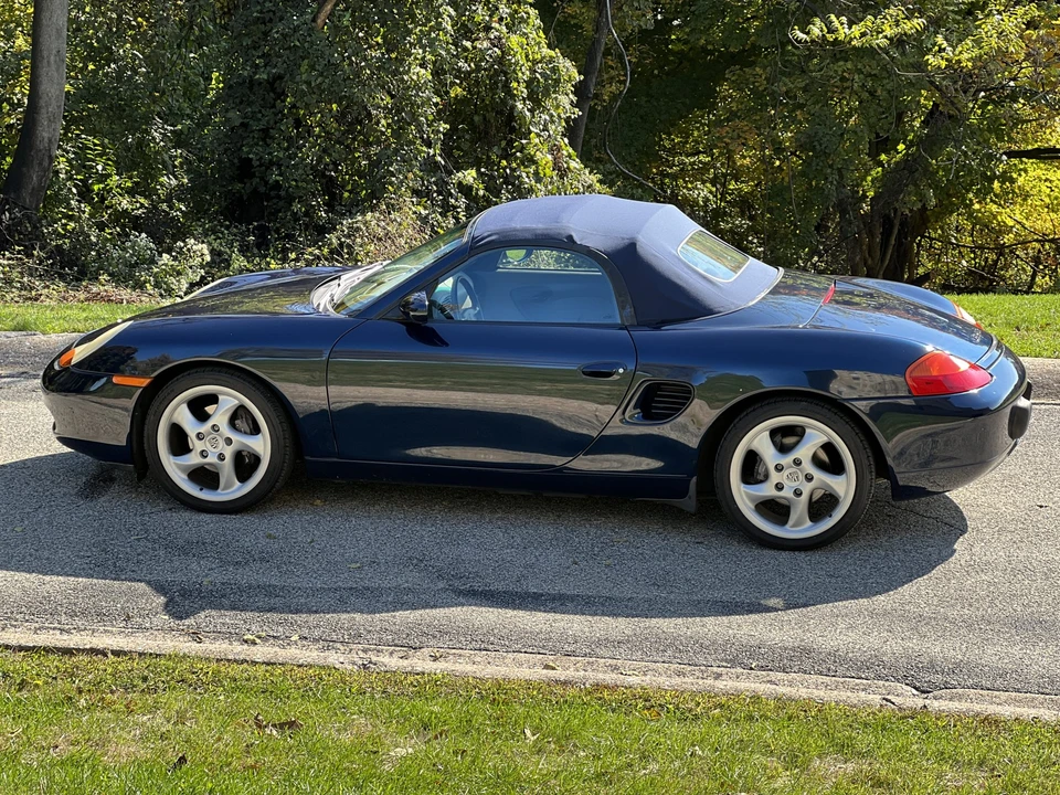 1999 Porsche 986 Boxster - Image 12 of 31