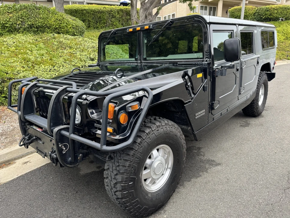 2000 Hummer Hummer H1 - Image 2 of 31