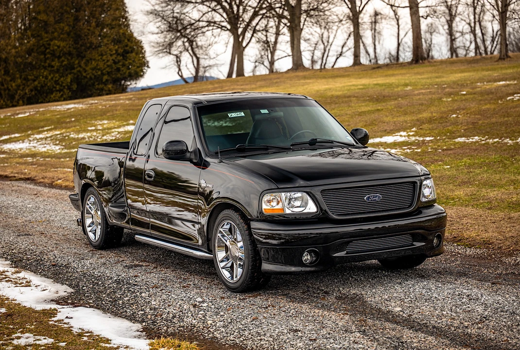 2000 Ford F-150 10th Gen - Image 2 of 31