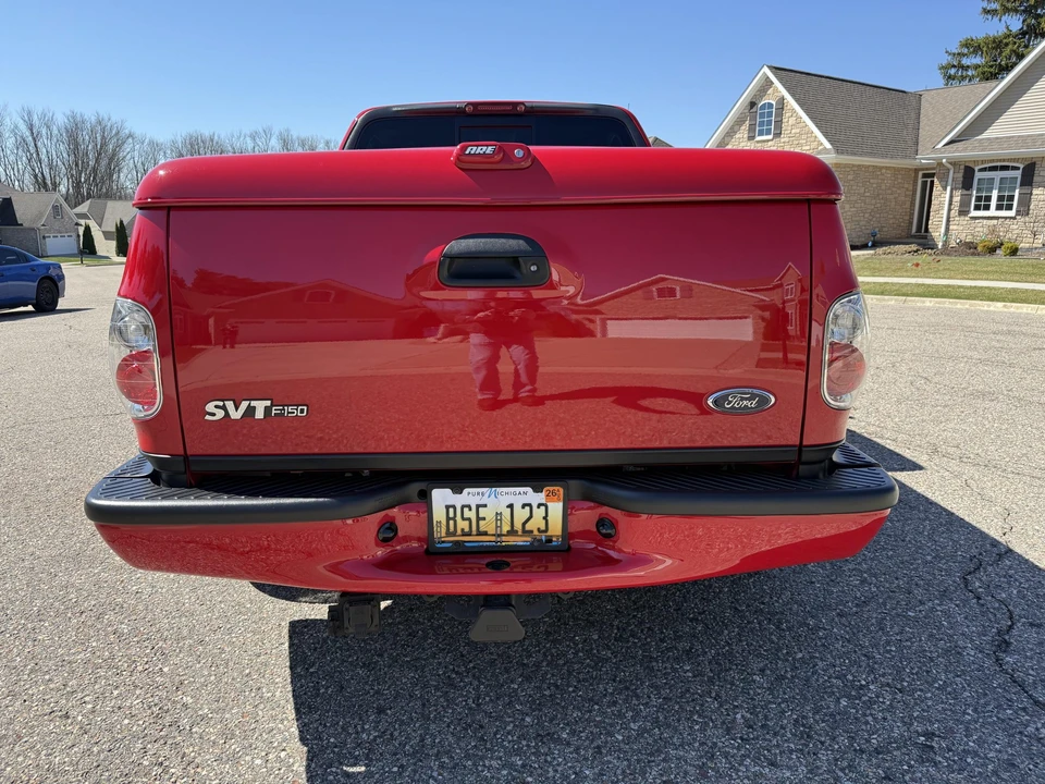 2001 Ford F-150 SVT Lightning 10th Gen - Image 4 of 31