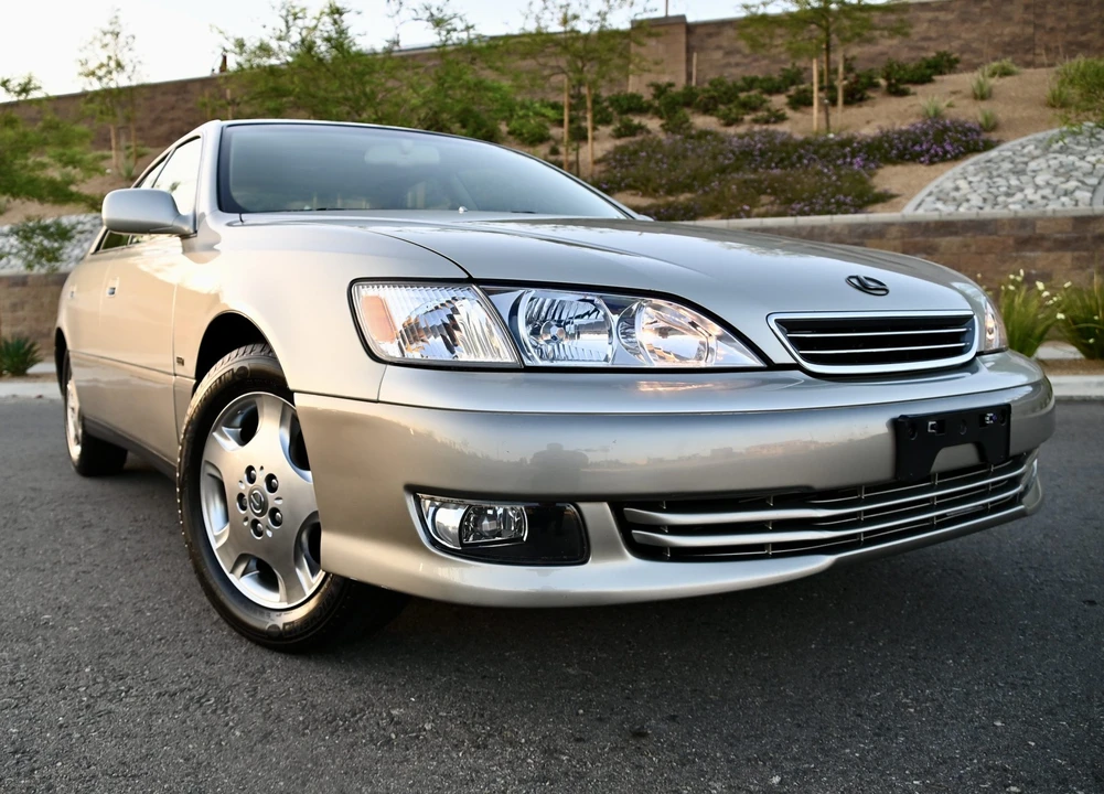 2001 Lexus ES 3rd Gen - Image 15 of 31