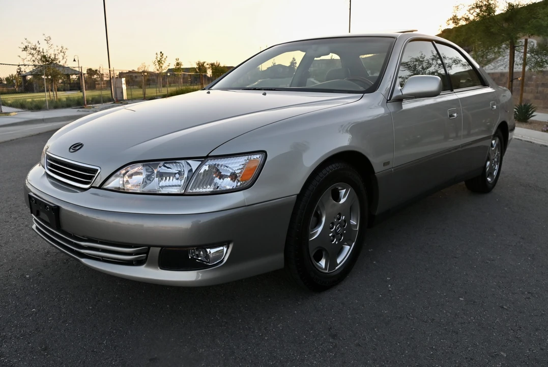 2001 Lexus ES 3rd Gen - Image 6 of 31