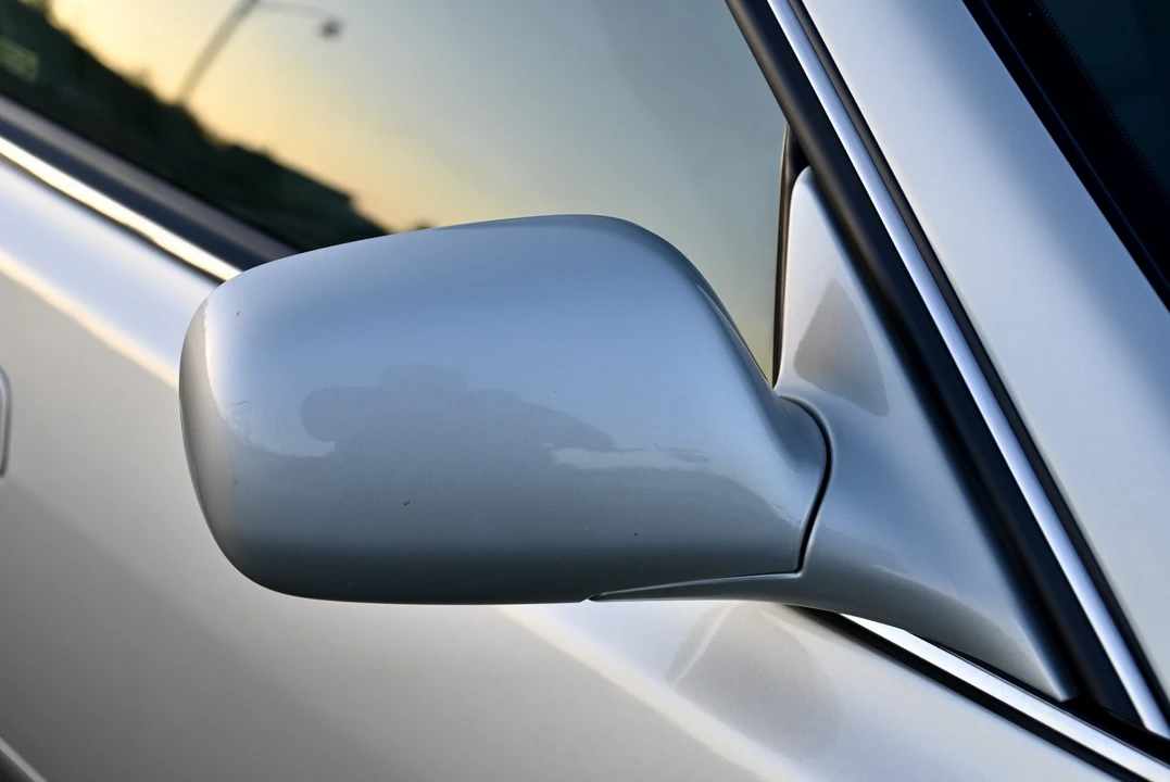2001 Lexus ES 3rd Gen - Image 30 of 31
