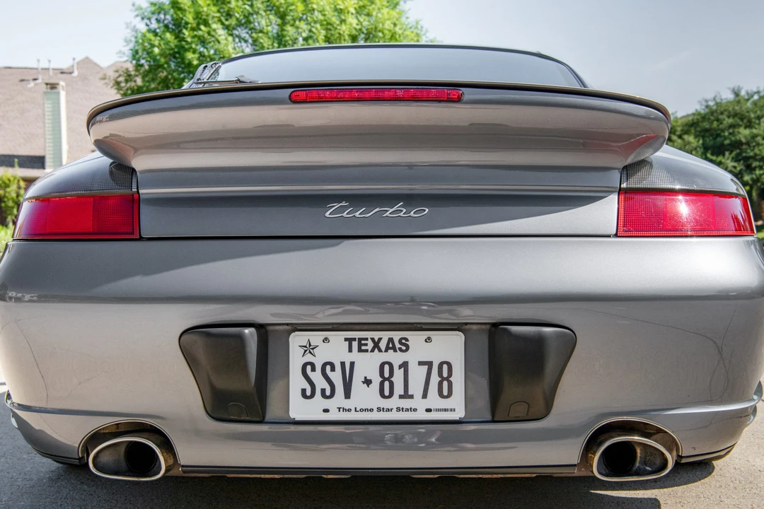 2001 Porsche 996 Turbo - Image 14 of 31