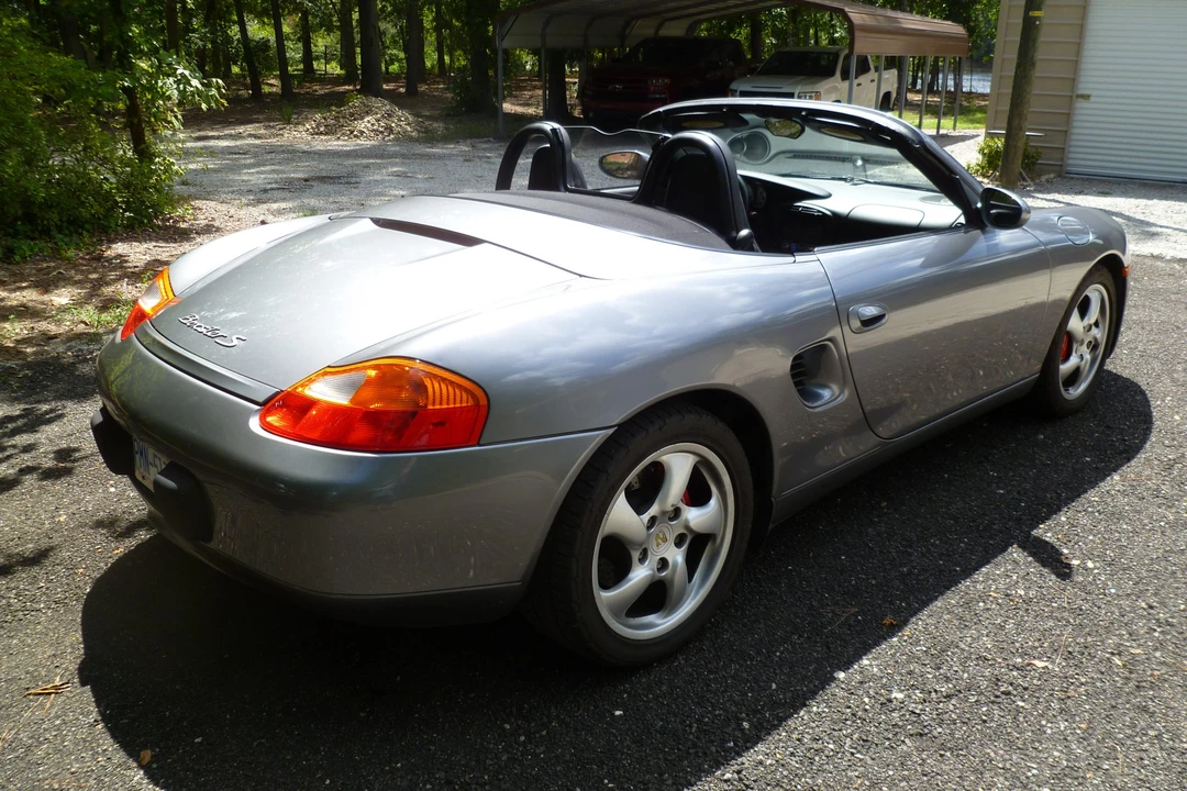 2001 Porsche 986 Boxster S - Image 15 of 31