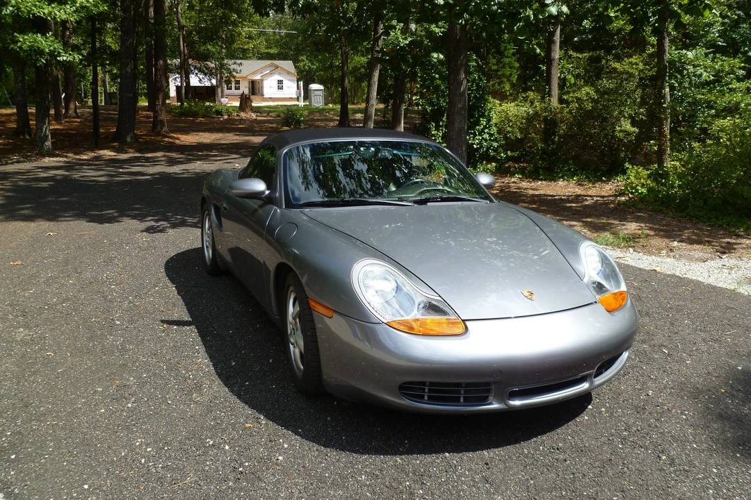 2001 Porsche 986 Boxster S - Image 9 of 31
