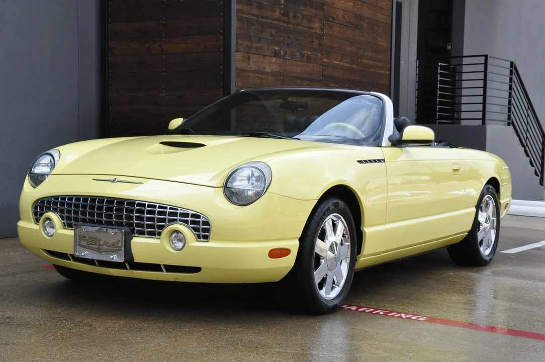 2002 Ford Thunderbird 11th Gen - Image 3 of 31