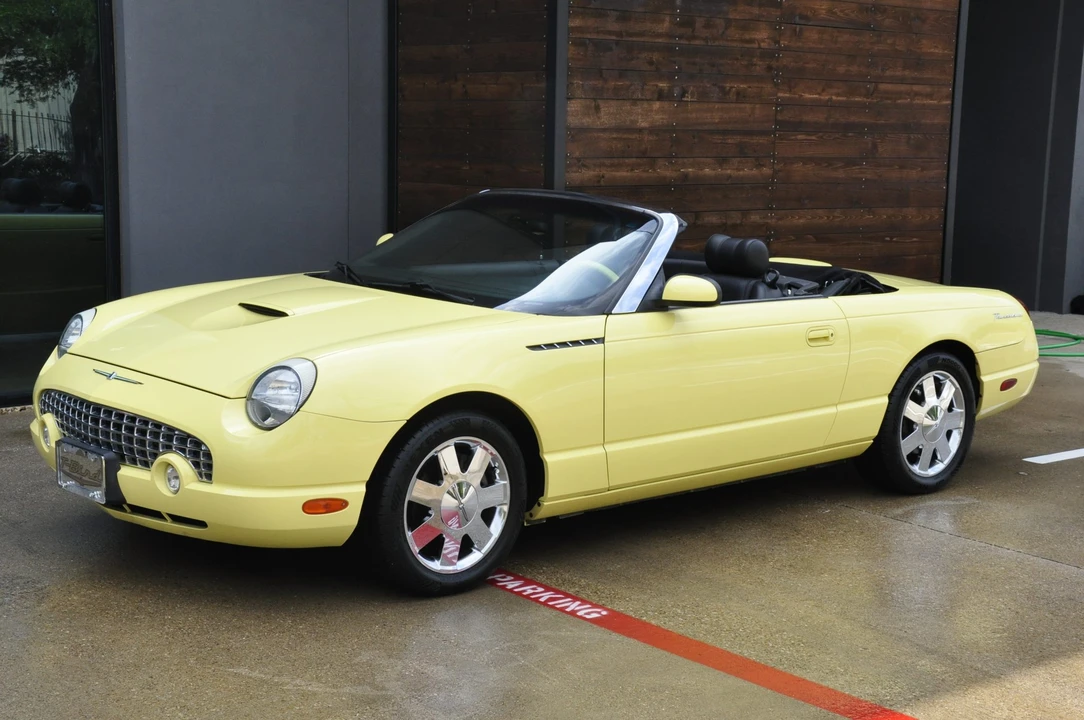 2002 Ford Thunderbird 11th Gen - Image 2 of 31