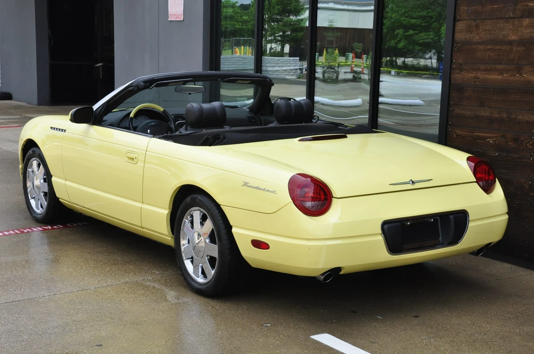 2002 Ford Thunderbird 11th Gen - Image 26 of 31