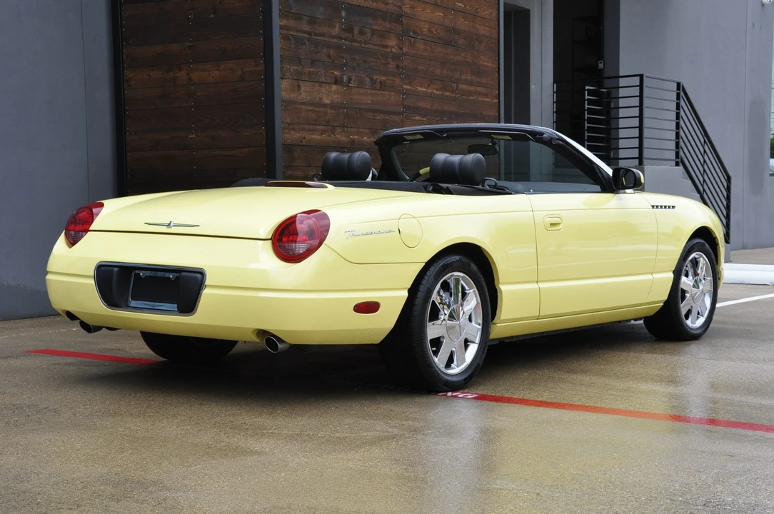 2002 Ford Thunderbird 11th Gen - Image 19 of 31