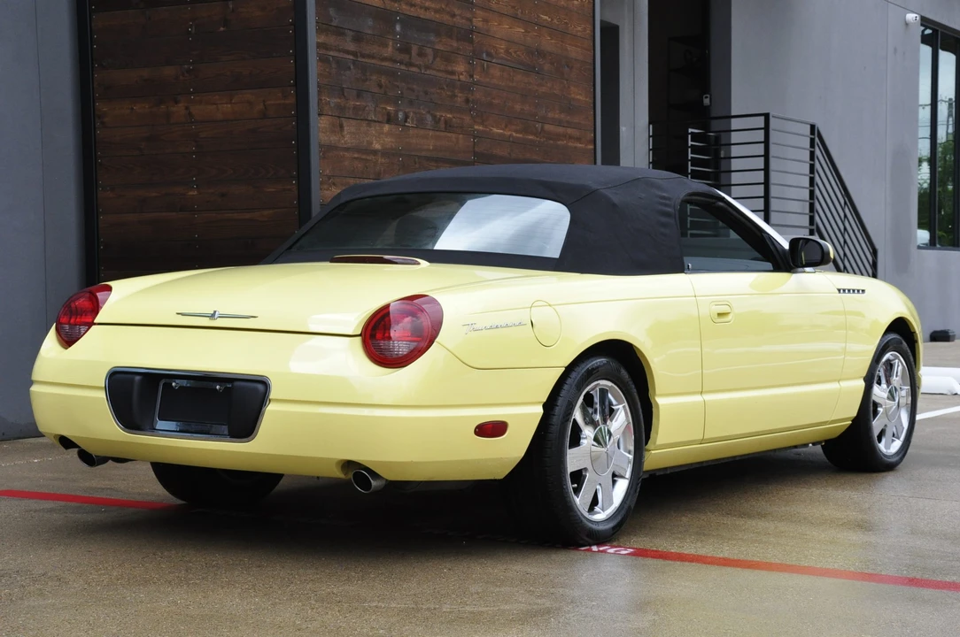 2002 Ford Thunderbird 11th Gen - Image 24 of 31