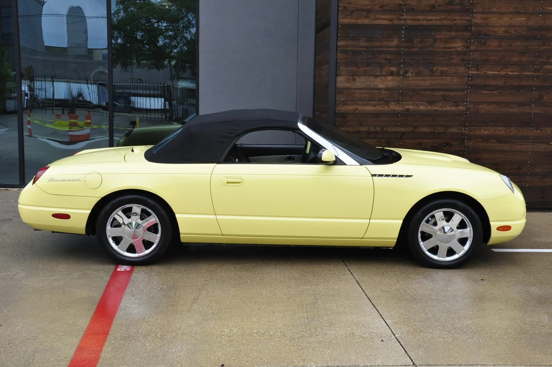 2002 Ford Thunderbird 11th Gen - Image 15 of 31