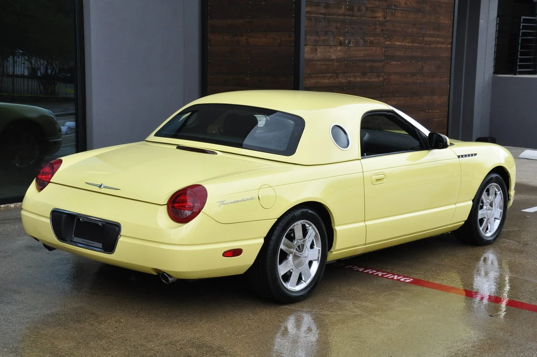 2002 Ford Thunderbird 11th Gen - Image 21 of 31