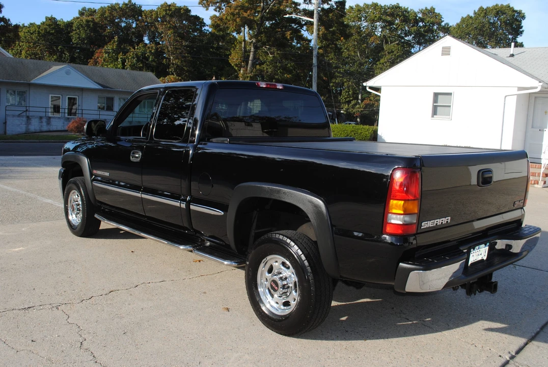 2002 GMC Sierra Heavy Duty 2nd Gen - Image 11 of 31