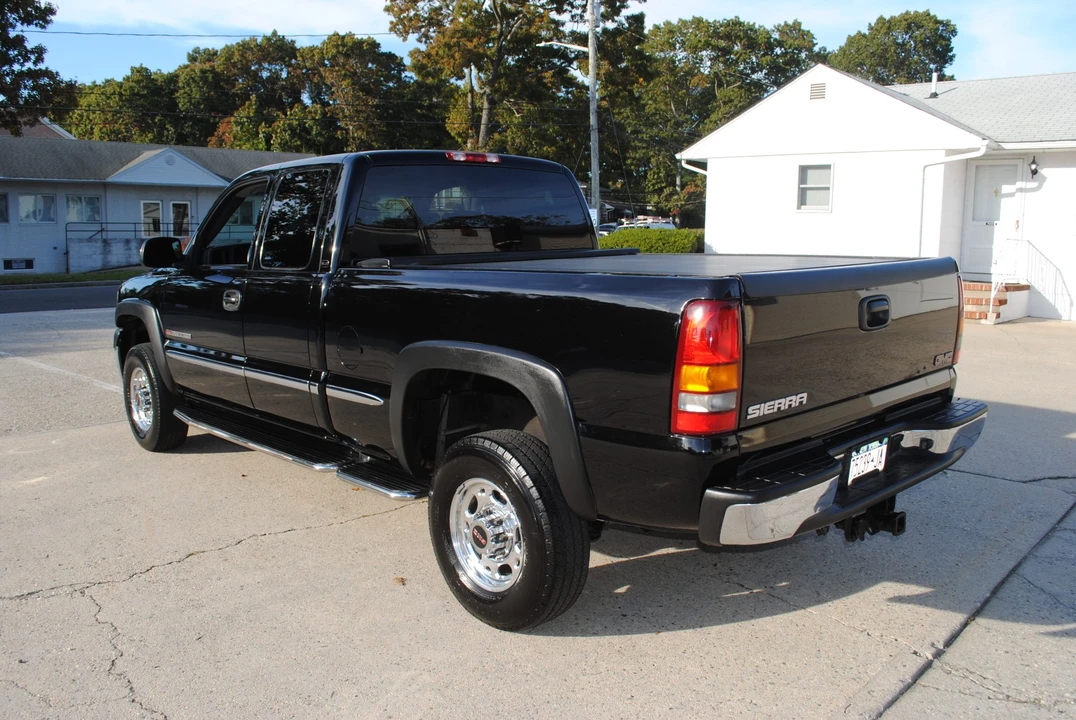 2002 GMC Sierra Heavy Duty 2nd Gen - Image 10 of 31