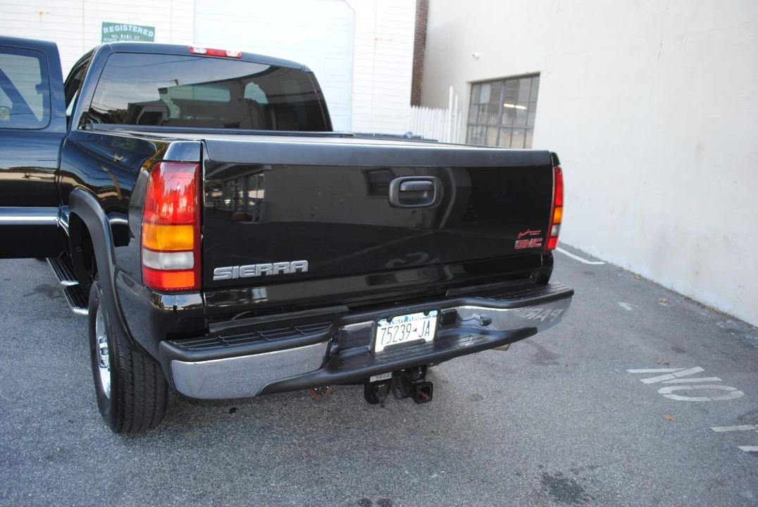 2002 GMC Sierra Heavy Duty 2nd Gen - Image 18 of 31