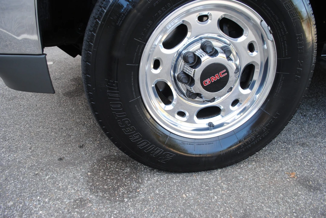 2002 GMC Sierra Heavy Duty 2nd Gen - Image 30 of 31