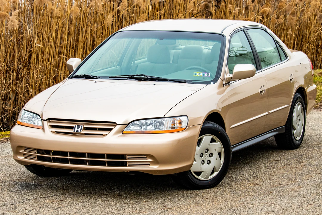 2002 Honda Accord 6th Gen - Image 3 of 31
