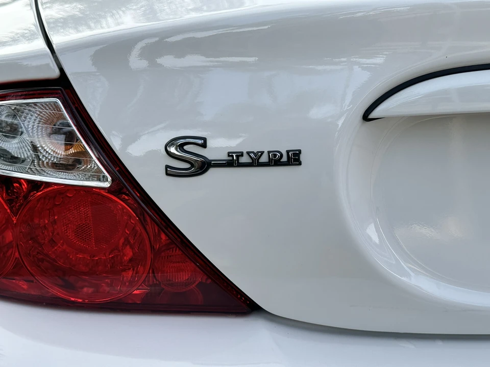 2002 Jaguar S-Type 2nd Gen - Image 27 of 31