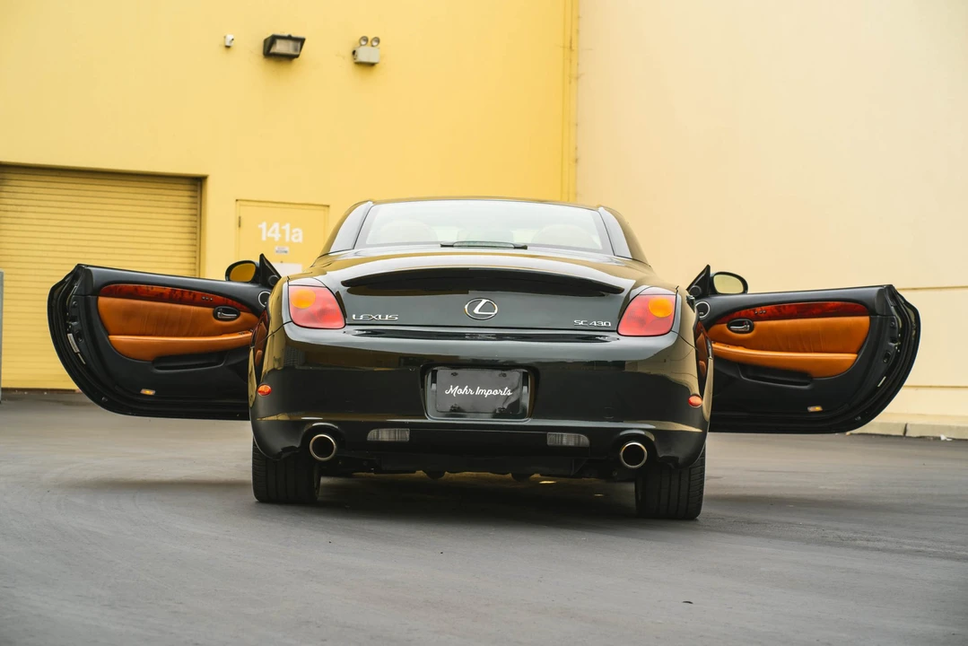 2002 Lexus SC430 - Image 19 of 31