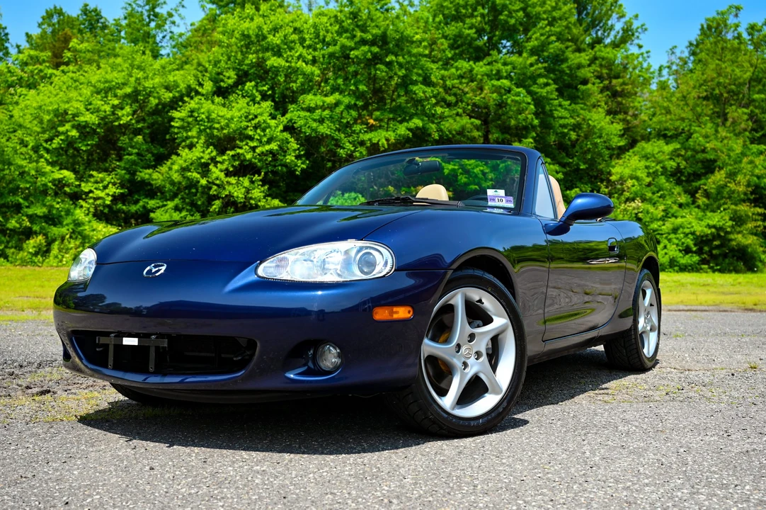 2002 Mazda NB MX-5 Miata - Image 3 of 31