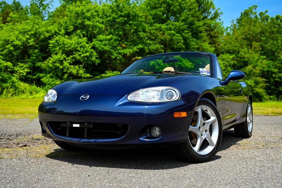 2002 Mazda NB MX-5 Miata - Image 2 of 31