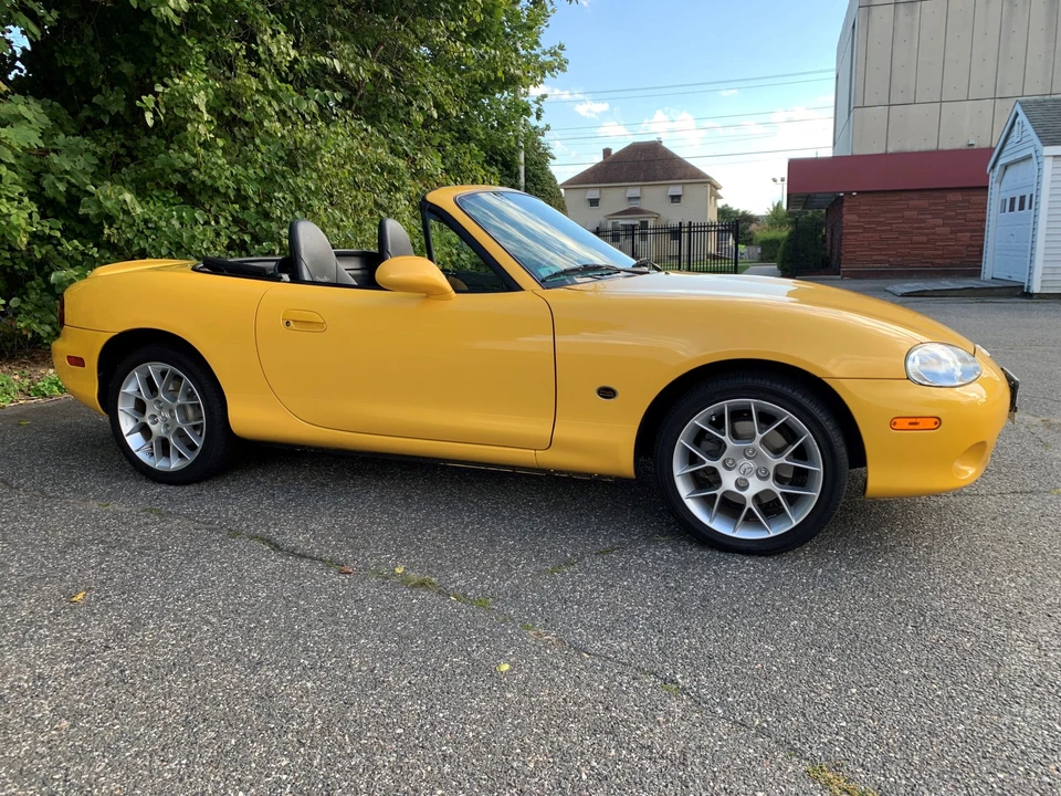 2002 Mazda NB MX-5 Miata - Image 12 of 31