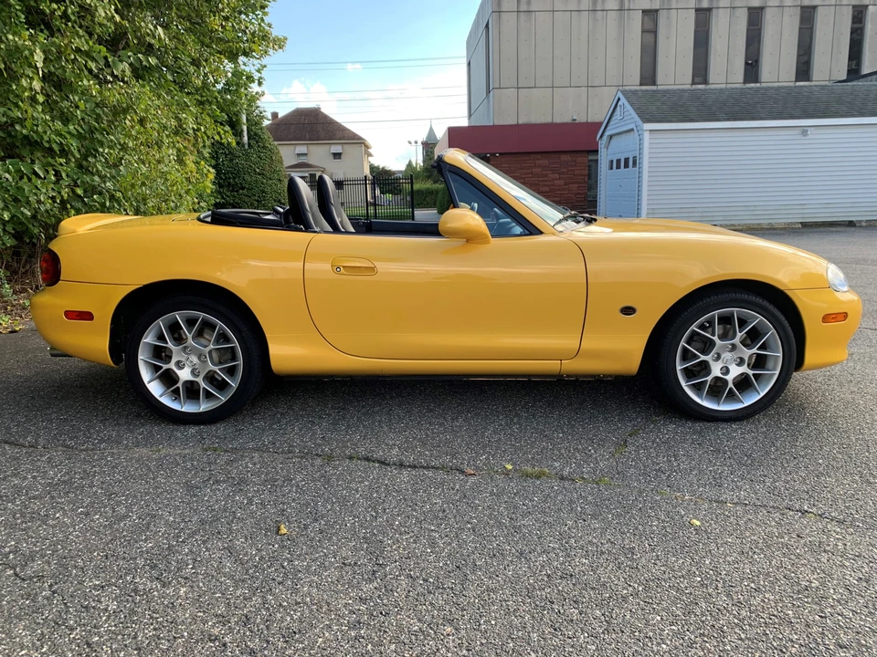 2002 Mazda NB MX-5 Miata - Image 15 of 31
