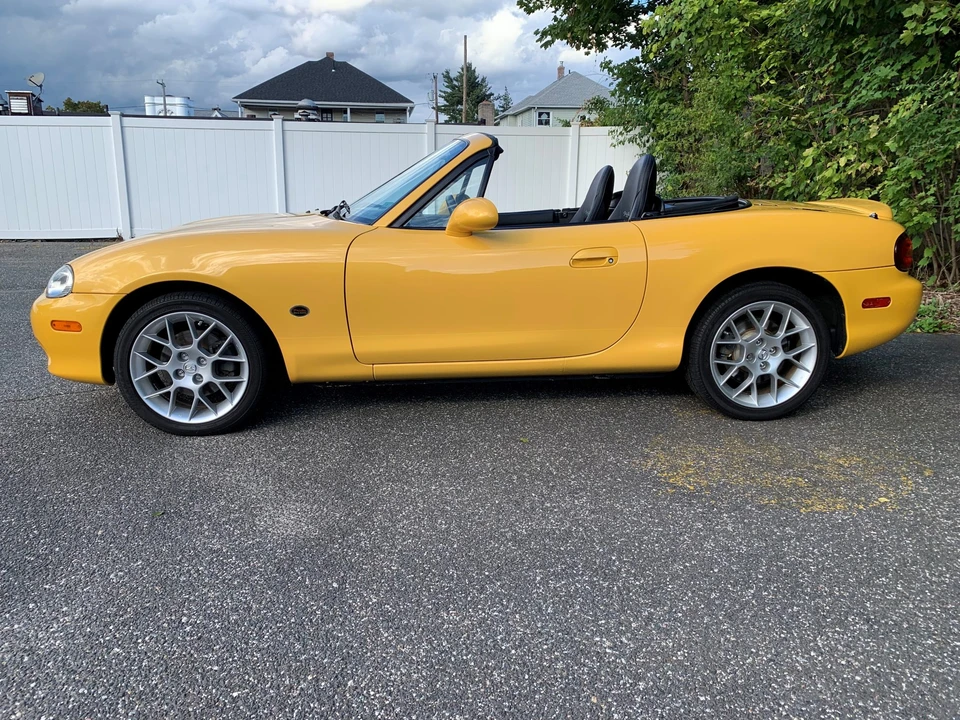 2002 Mazda NB MX-5 Miata - Image 18 of 31