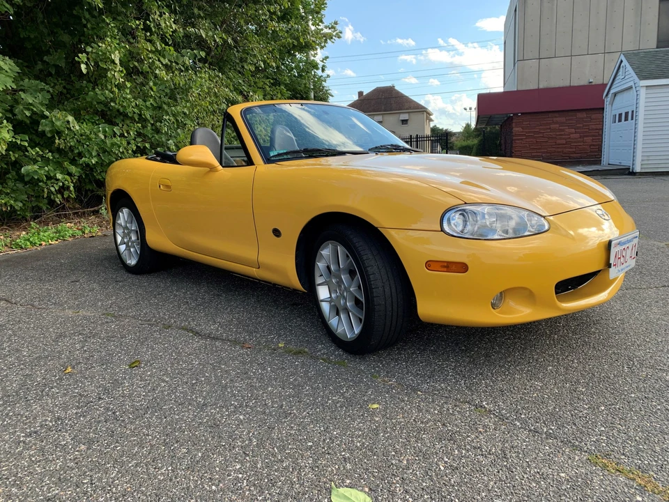 2002 Mazda NB MX-5 Miata - Image 11 of 31