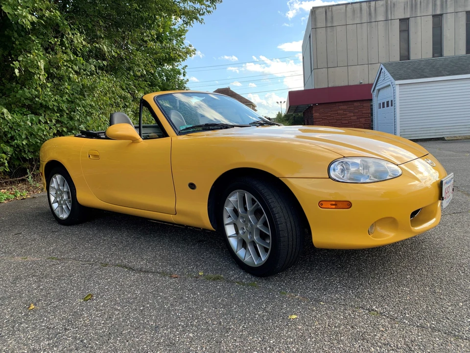 2002 Mazda NB MX-5 Miata - Image 13 of 31