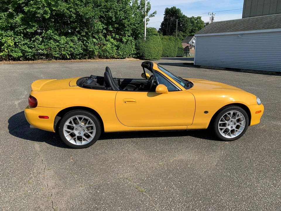 2002 Mazda NB MX-5 Miata - Image 14 of 31