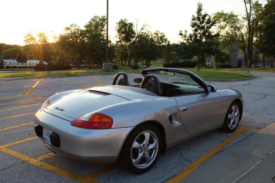 2002 Porsche 986 Boxster - Image 12 of 31