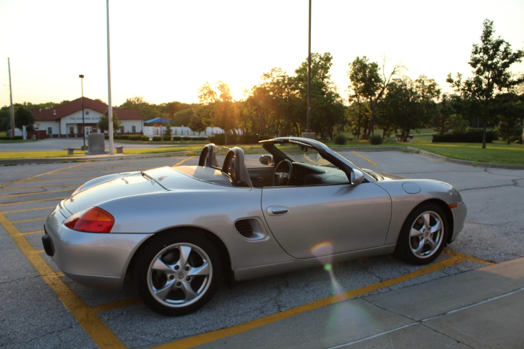 2002 Porsche 986 Boxster - Image 19 of 31