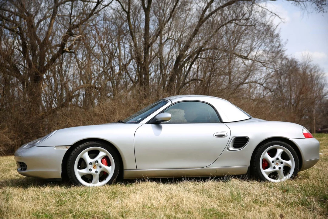 2002 Porsche 986 Boxster S - Image 16 of 31