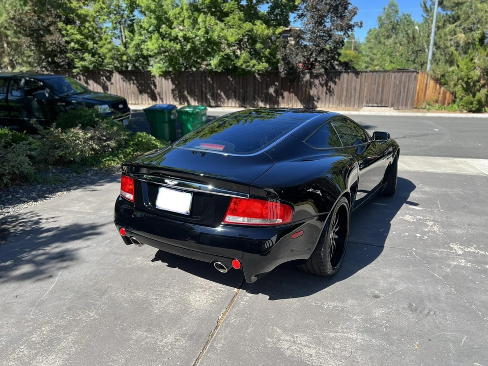 2003 Aston Martin Vanquish 1st Gen - Image 9 of 31