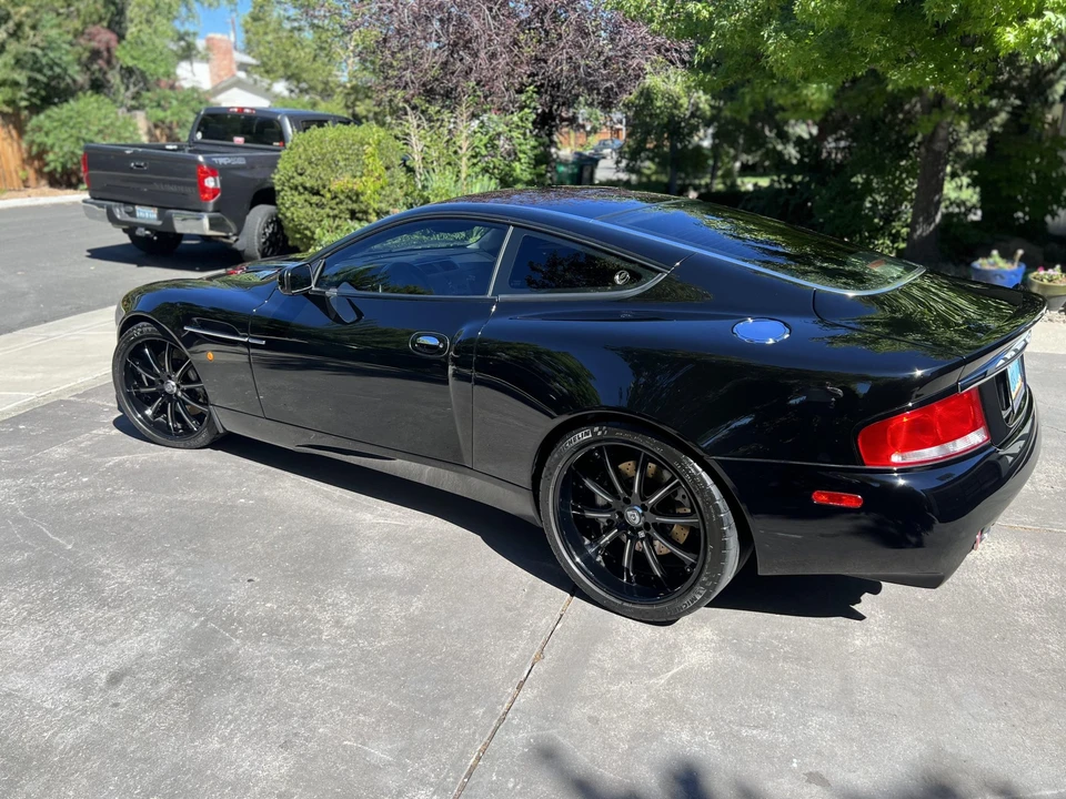 2003 Aston Martin Vanquish 1st Gen - Image 12 of 31