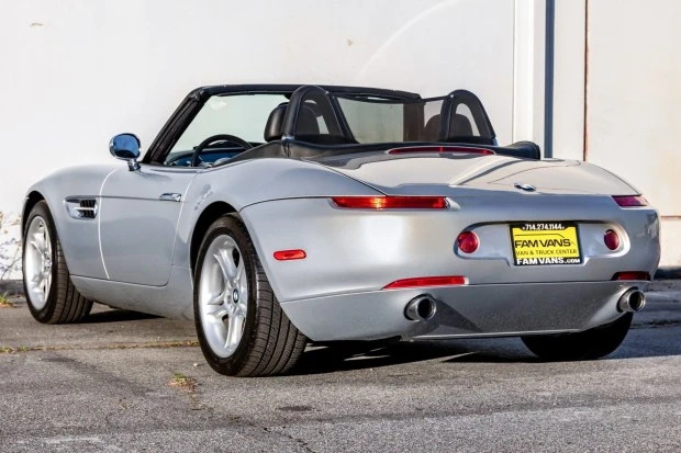 2003 BMW Z8 - Image 2 of 8